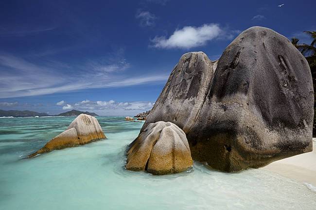 granit rock at sea